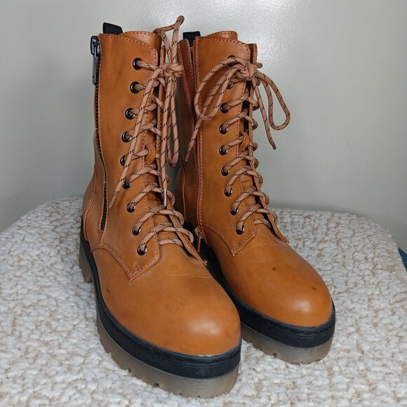 Mia Colin Lug Sole Faux Leather Combat Boots 7.5 - Picture 2 of 10